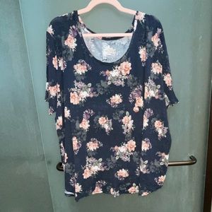 Maurices plus size 4 tee